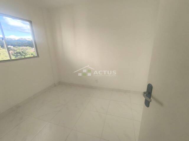 Apartamento para Locação em Ibirité - 5