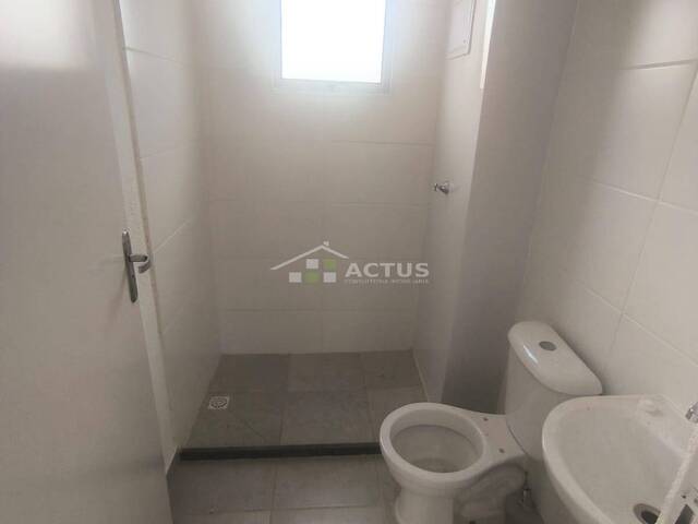Apartamento para Locação em Ibirité - 2