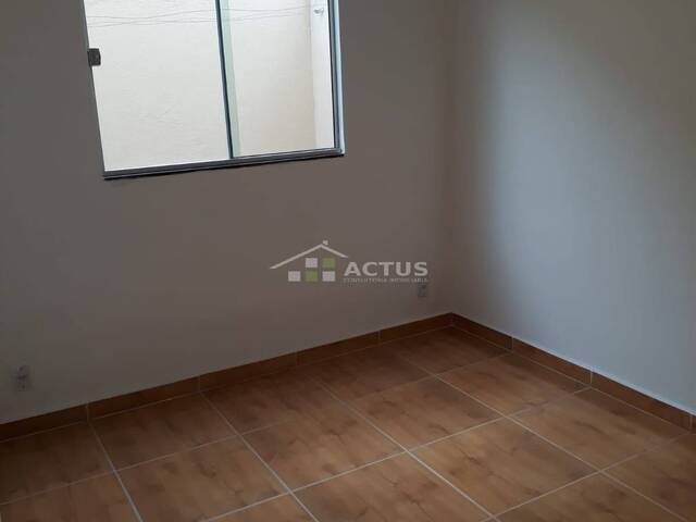 Casa para Venda em Ibirité - 5