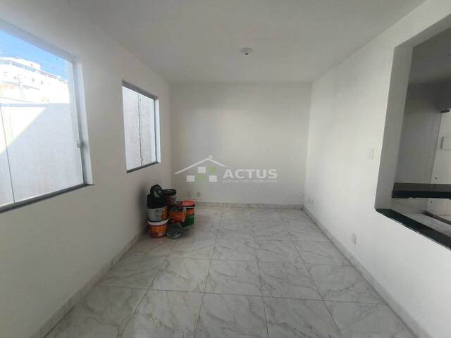 Casa para Venda em Ibirité - 3