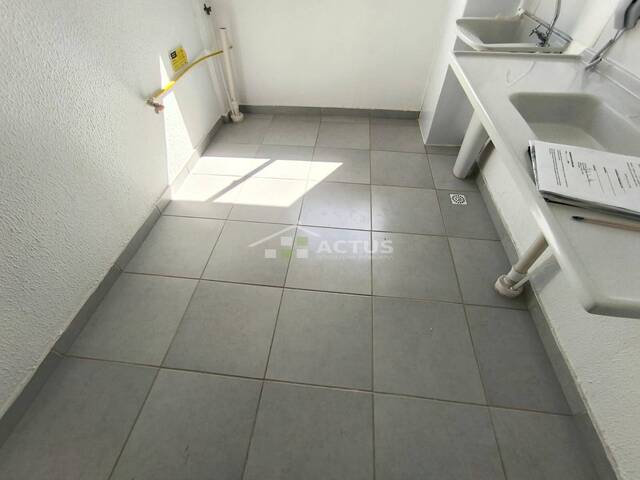 Apartamento para Locação em Ibirité - 2