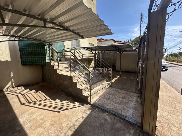 #196 - Apartamento para Locação em Ibirité - MG - 2
