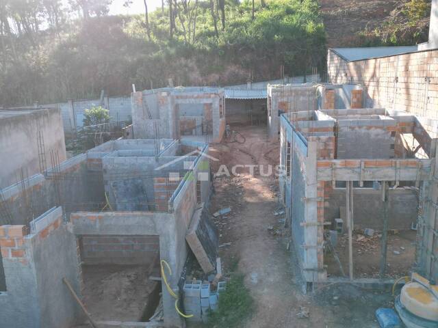 #209 - Casa para Venda em Sarzedo - MG - 2