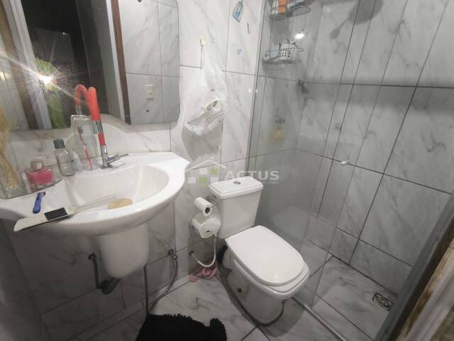 Casa para Locação em Ibirité - 3